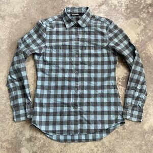 Made Me Flannel Button Down Shirt Womens‎ Size Large Blue Gray Chest